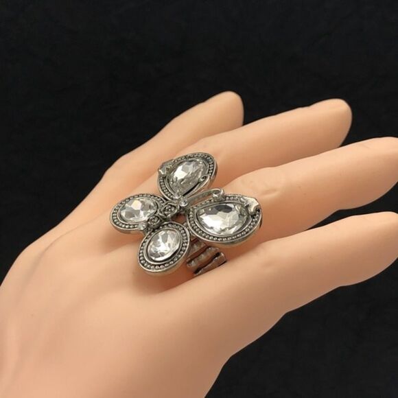 Butterfly Rhinestone Statement Cocktail Ring - Picture 2 of 3